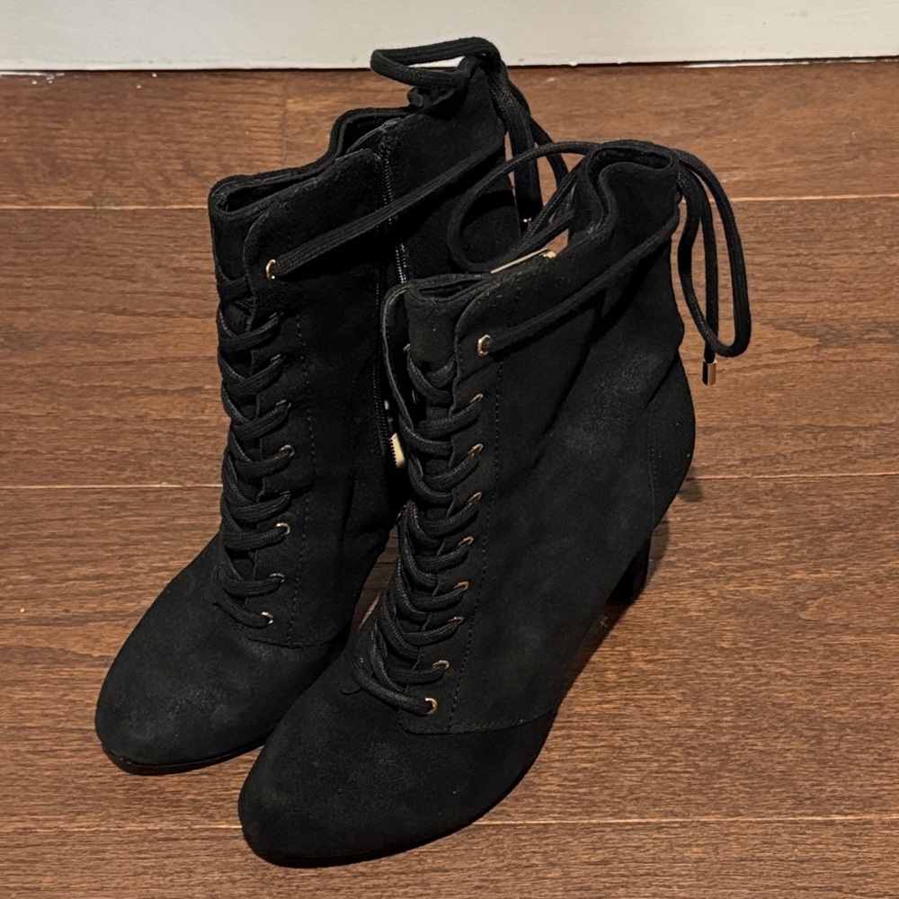 INC International Concepts Women’s Black Lace-Up Ankle Boots Size 10